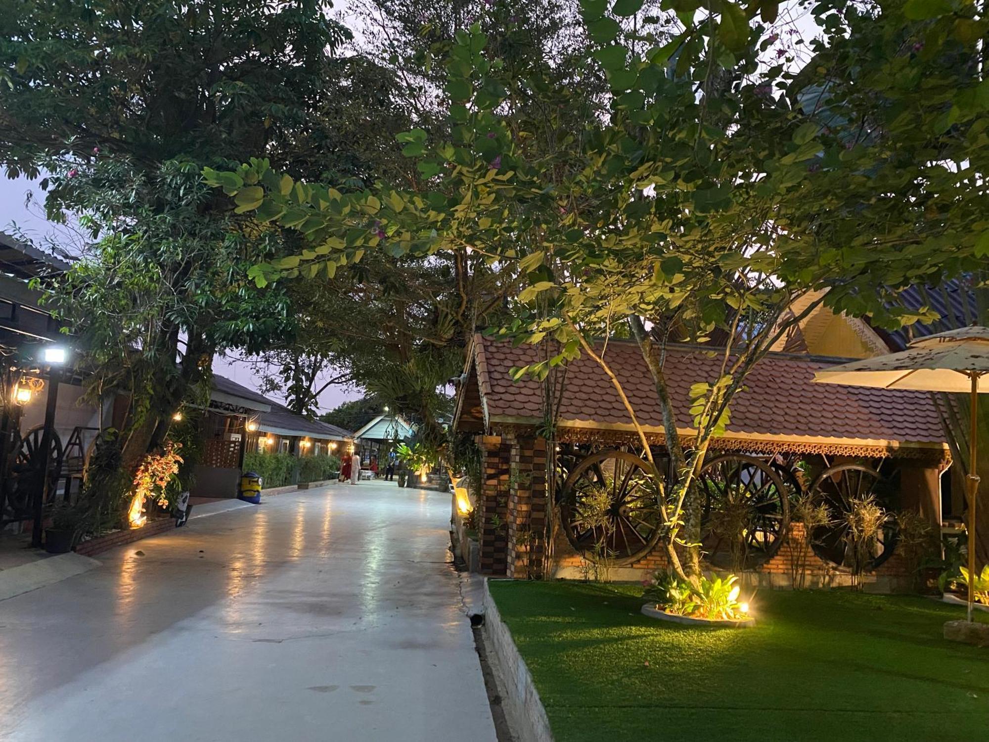 Sareth Resort Krŏng Kaôh Kŏng Exteriör bild